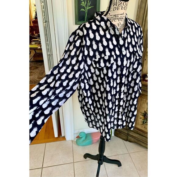Talbots Navy Blue White Pineapple Print Lightweight Button Down Shirt - Picture 4 of 7